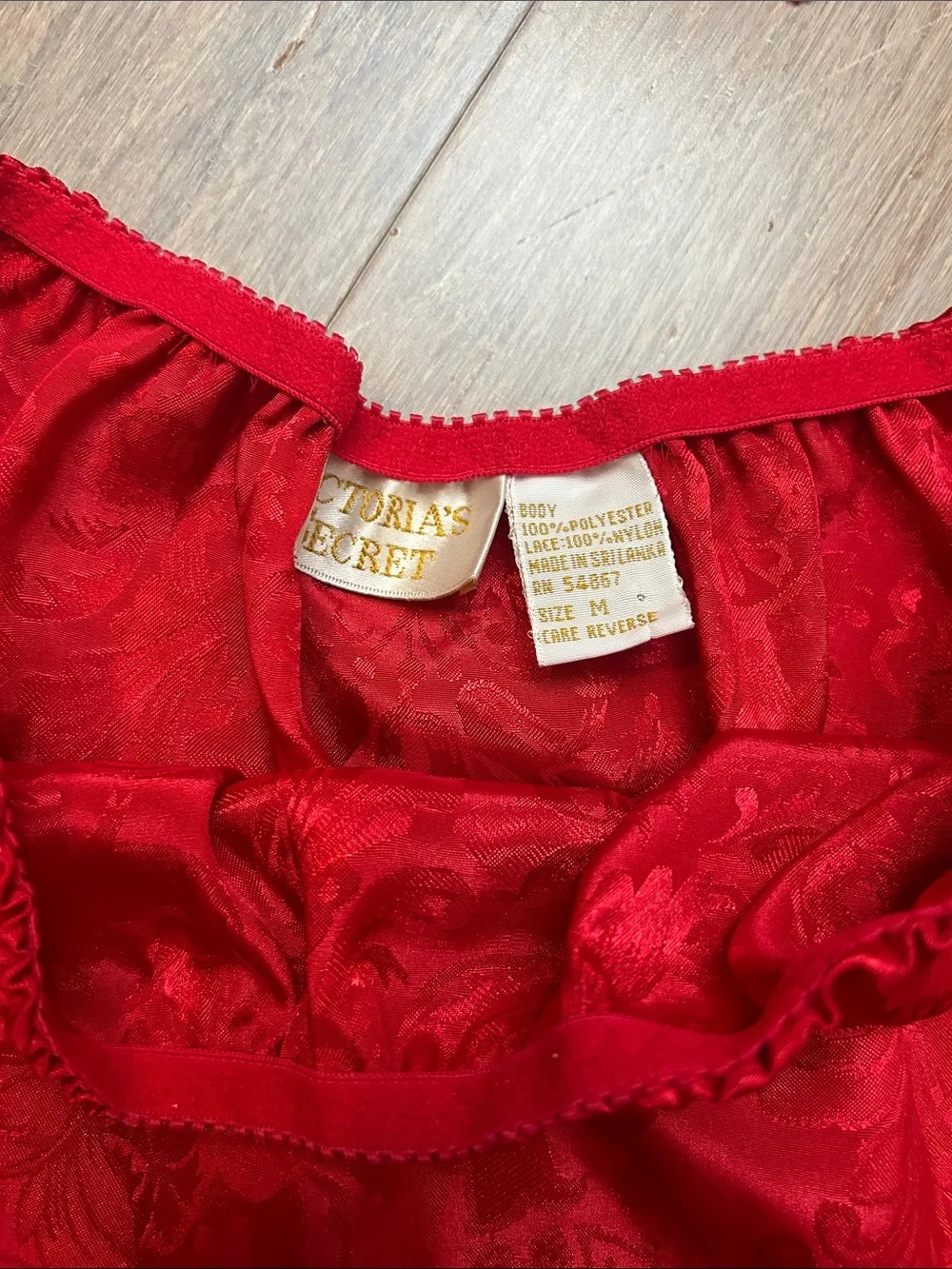 VTG Victoria's Secret Red Lace & Satin Two-Piece Jacquard Chemise Set size M
